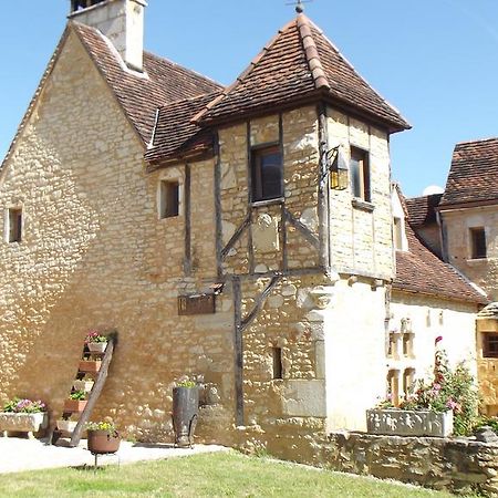 Gites Des 3 Vallees Salignac Eyvigues Exterior photo