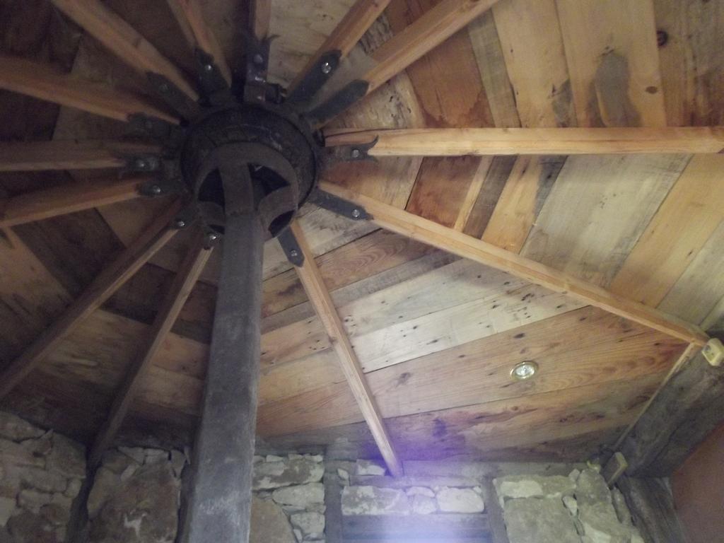Gites Des 3 Vallees Salignac Eyvigues Exterior photo