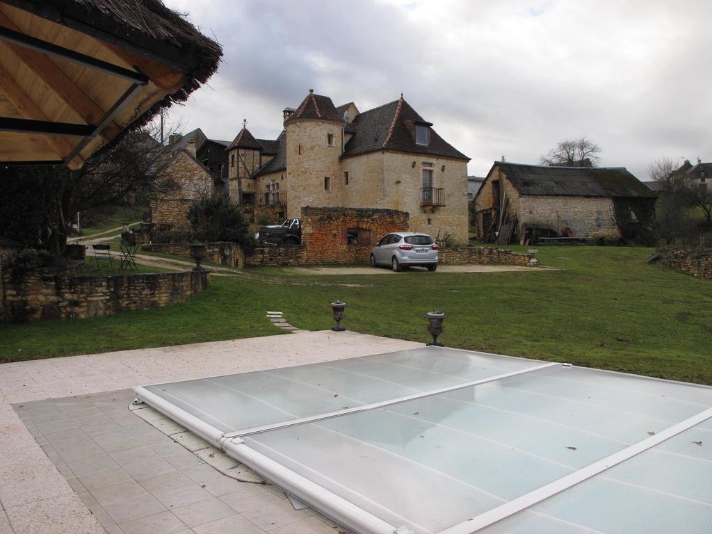 Gites Des 3 Vallees Salignac Eyvigues Exterior photo