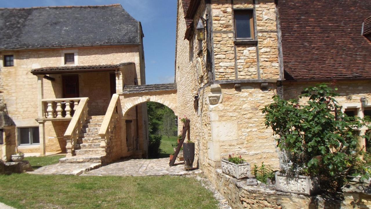 Gites Des 3 Vallees Salignac Eyvigues Exterior photo